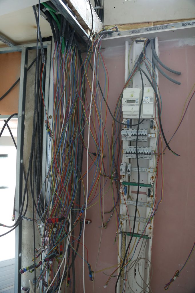 gache electrique bks